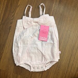 NWT - Ruffle Butts Pink Seersucker Bow Romper 12-18m